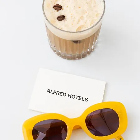 Alfred Les Halles Готель 3*