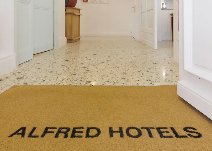 Alfred Les Halles 3*