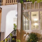 Hotel Alfred Les Halles 3*