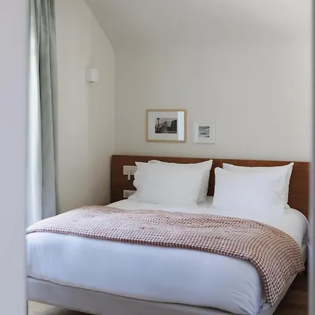 Hotel Anjou 3*