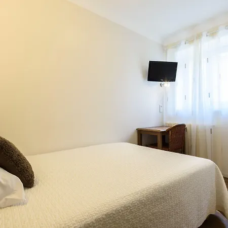 Alfred Les Halles 3* Μπιαρίτζ