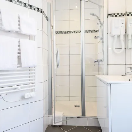 Alfred Les Halles 3*