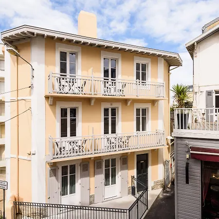 Alfred Les Halles 3* 比亚里茨