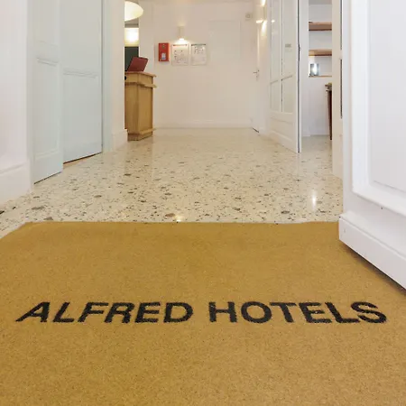 Alfred Les Halles 3*