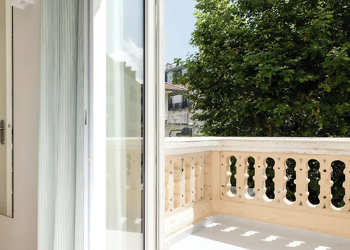 Alfred Les Halles 3* بياريتز